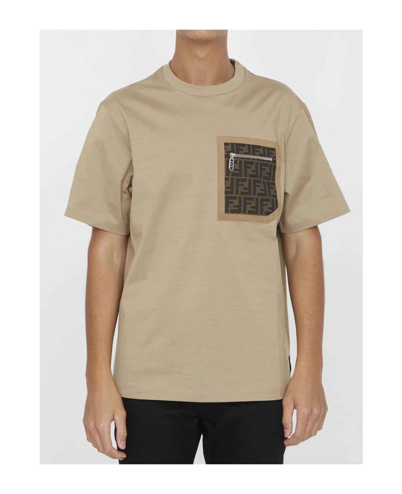 Beige Jersey T-shirt FENDI Beige Jersey T-shirt -Italist Clothing Sale 0de23b04a9d0eda34edc8c25d481cacd