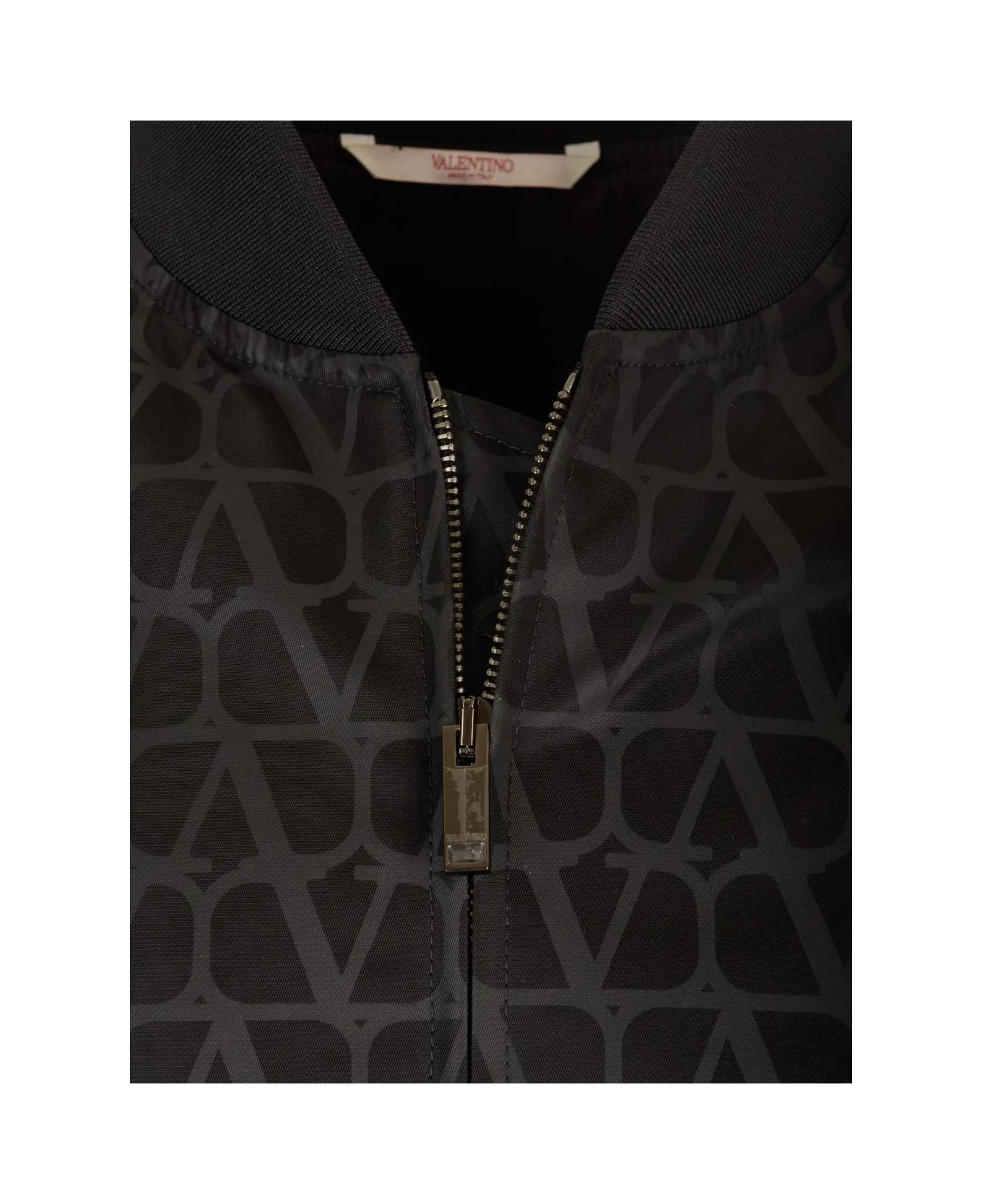 Bomber Jacket With Toile Iconographe Print Valentino Garavani Bomber Jacket With Toile Iconographe Print -Italist Clothing Sale 2cf9fc465b7bc62df465a64628e0854e