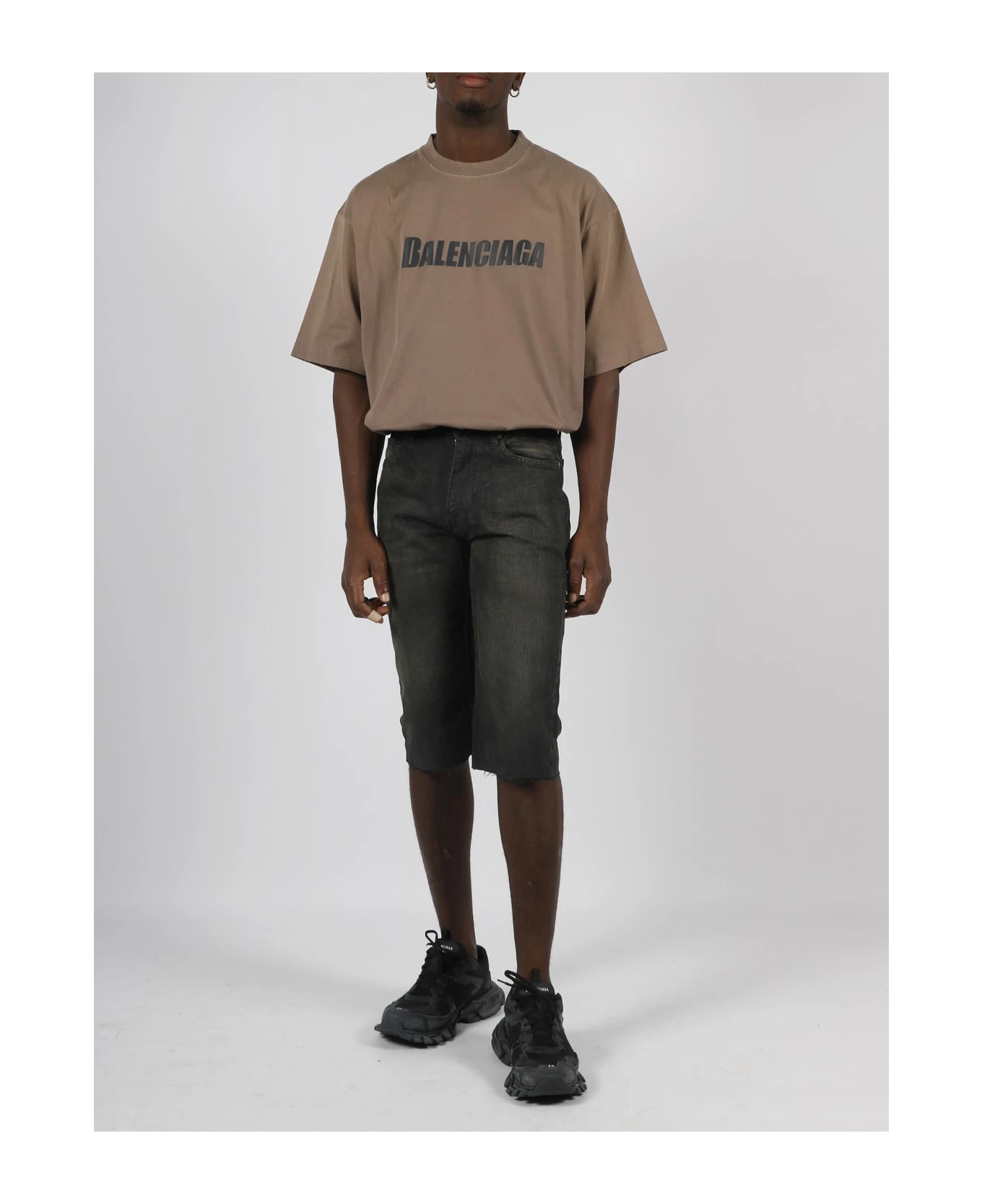 Caps Boxy Fit T-shirt Balenciaga Caps Boxy Fit T-shirt -Italist Clothing Sale 609e8ddef6640f9d3fa9c15c936ef1f4