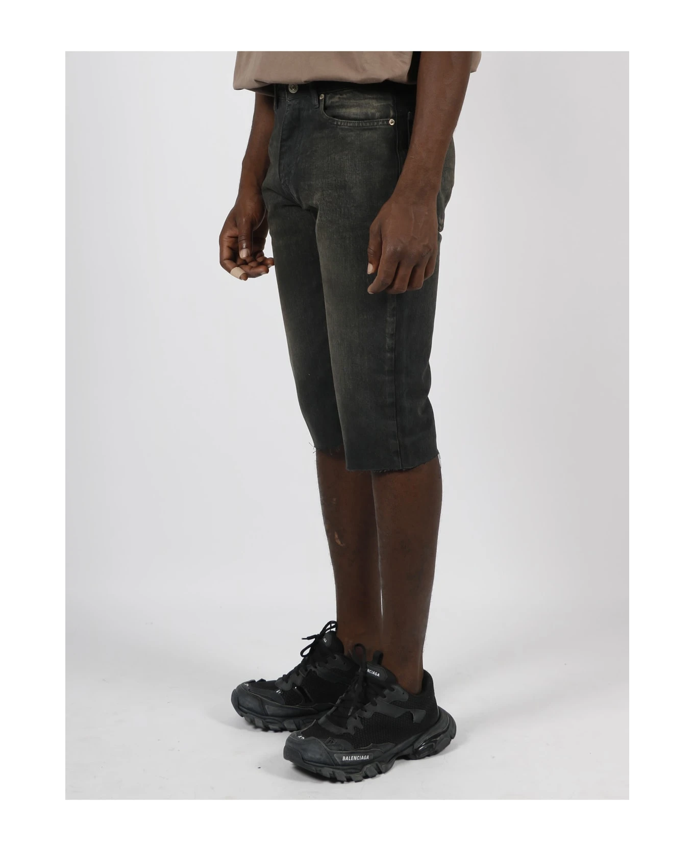 Slim Shorts Balenciaga Slim Shorts -Italist Clothing Sale 78ce601a898bdfeaa9f1aaa8f0ea0f9c